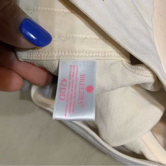 Breezies Diamond Jacquard Underwire Support Bra 42DD - Picture 6 of 13